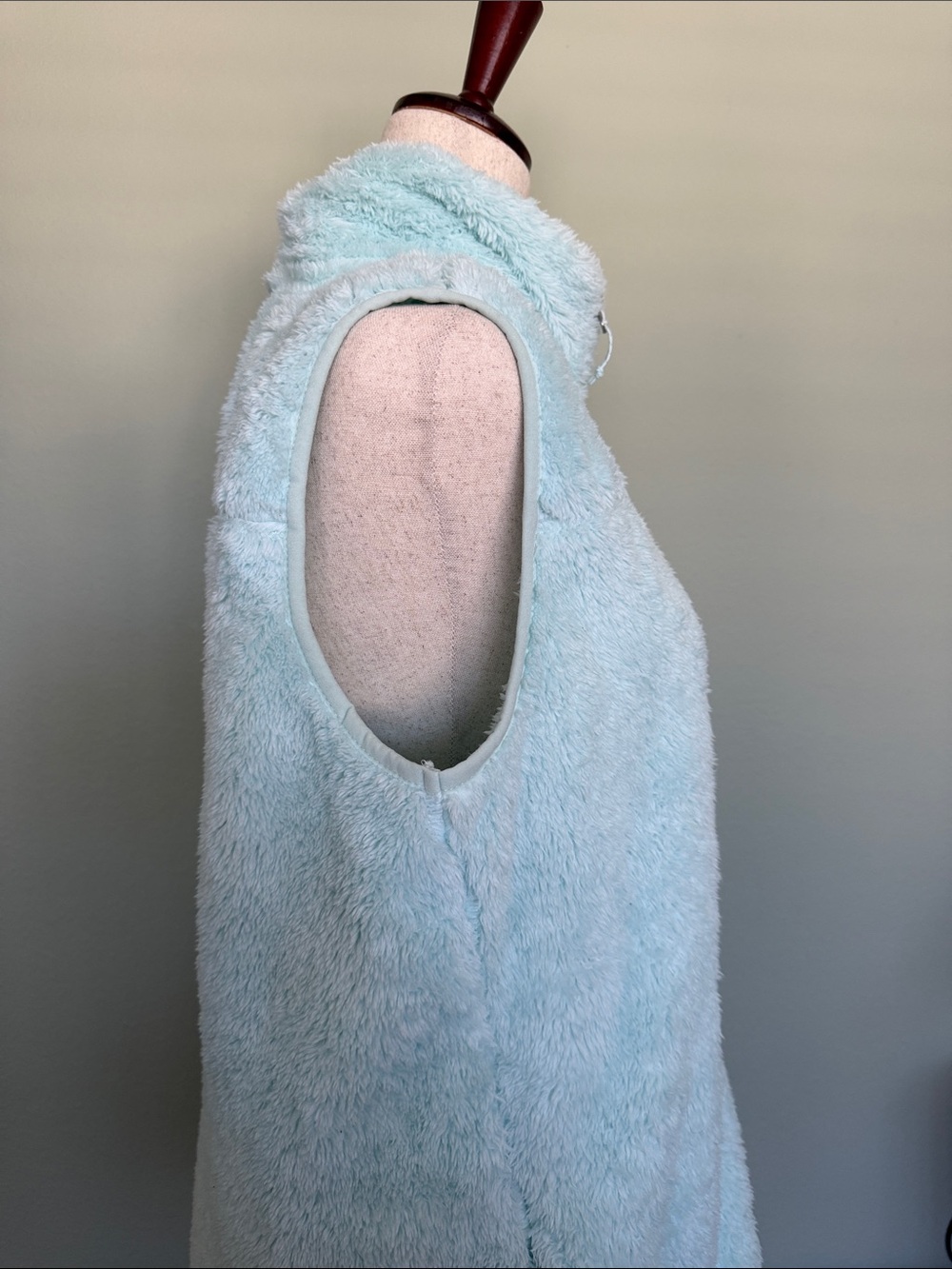 Eddie Bauer Soft Plush Zip Vest in Light Mint - Picture 4 of 8